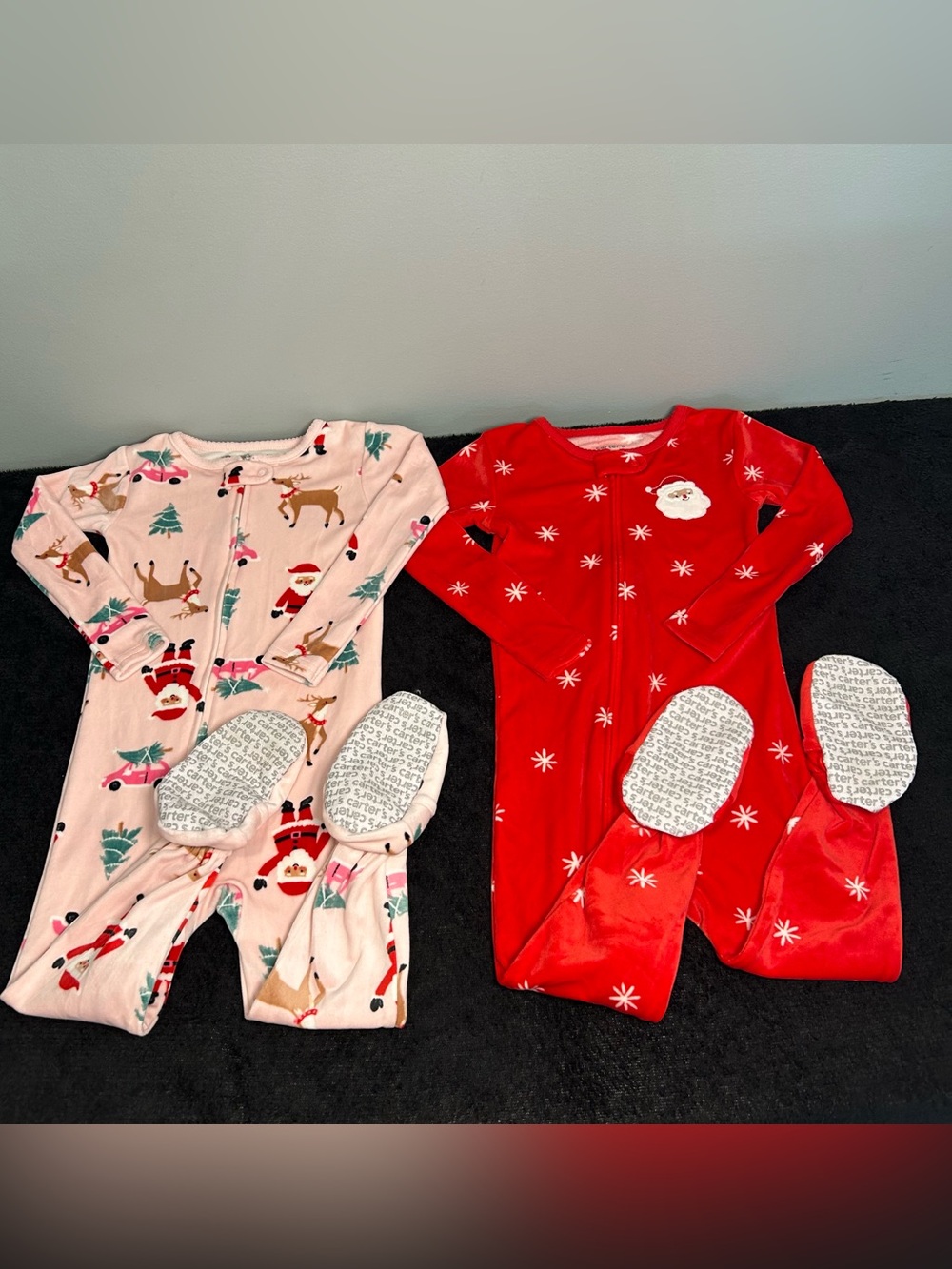 Bundle of Carter’s Christmas Footie Pajamas Lot of 2 Sleeper Onesies Cozy 2T